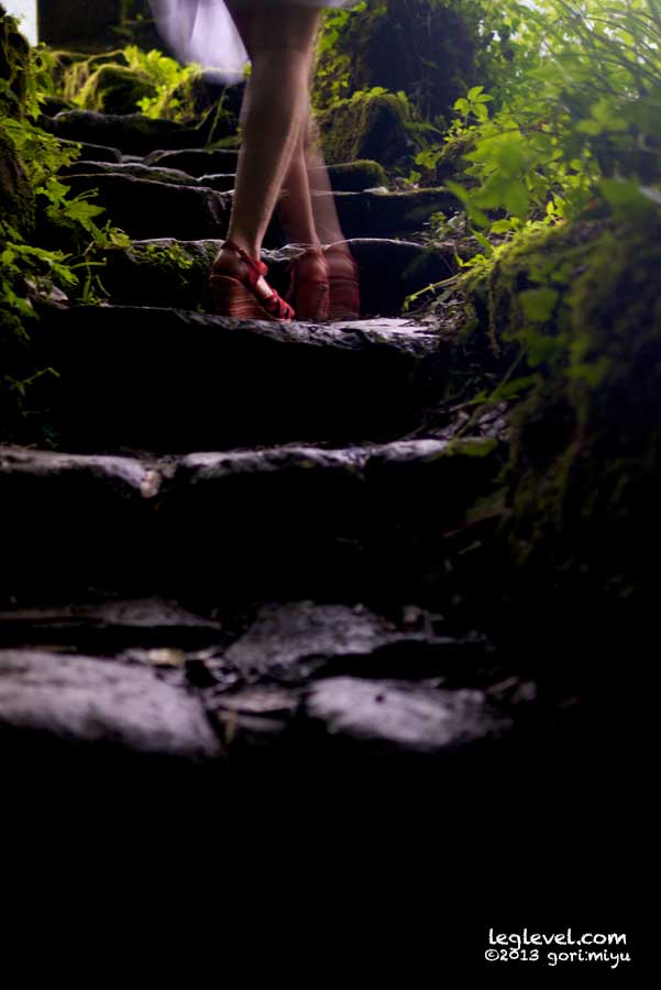 慈恩の滝 ジオンの滝 アッガイ 日田市 天瀬町 玖珠郡 ジオン 天瀬の三瀑 天瀬六瀑 滝の写真 足の写真 国道210号線 杉河内駅:寫音:写真集:大分:足:写真:大分県:足の写真:風景写真:モデル